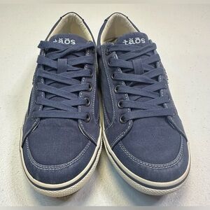 Taos Footwear Women's Moc Star‎ Sneaker size 7